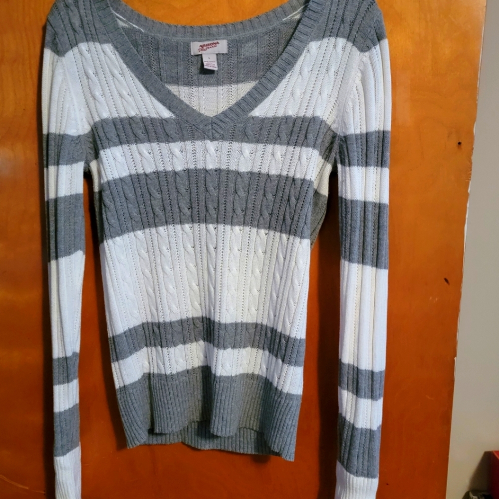 White and Grey Strip Sweater Large